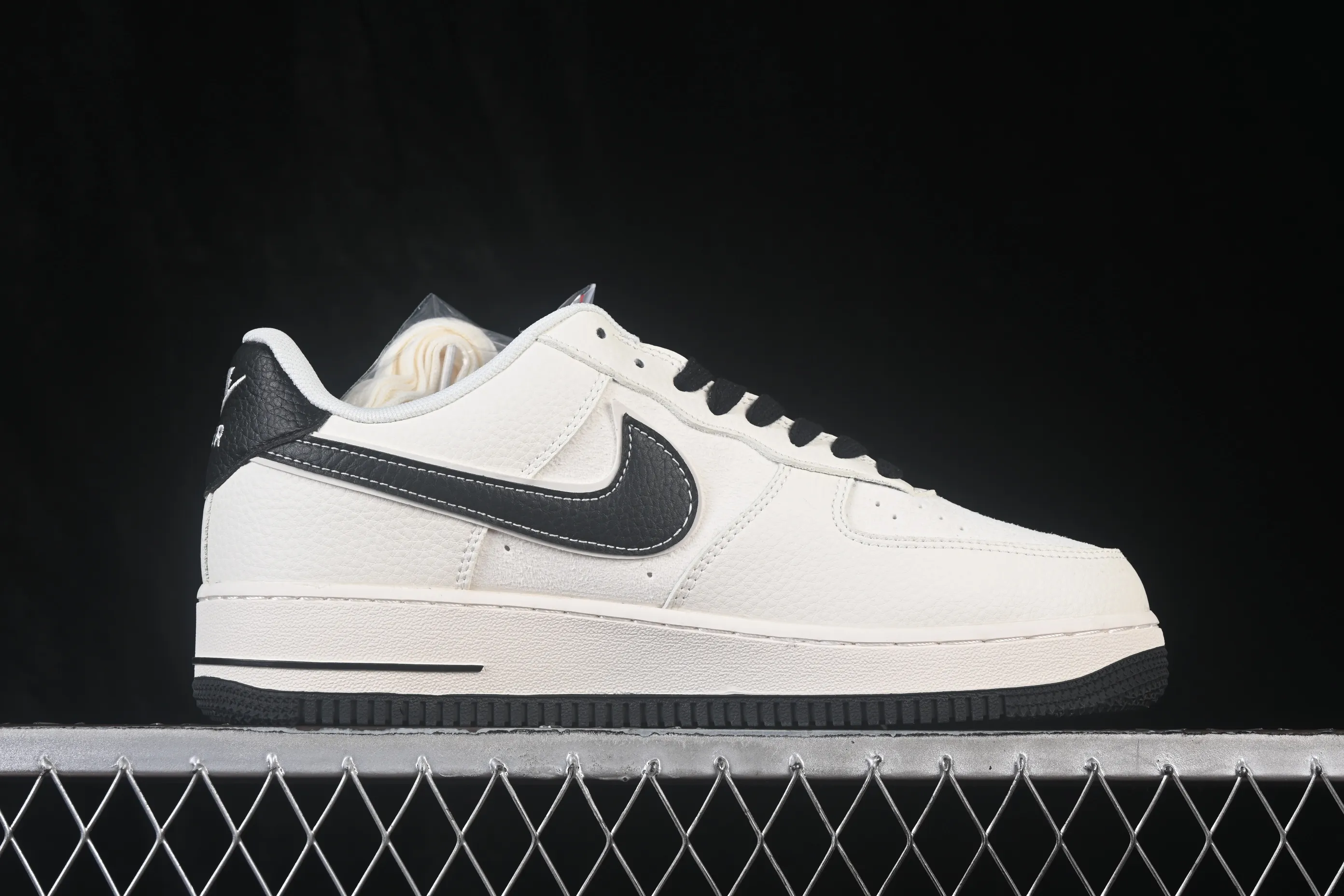 All categories Nk Air Force 1 Air Force series Nk Air Force 1 Low Air Force low-top Nike Air Force 1'07 Low joint model Air Force 1 low-top casual sneakers DN9688-101